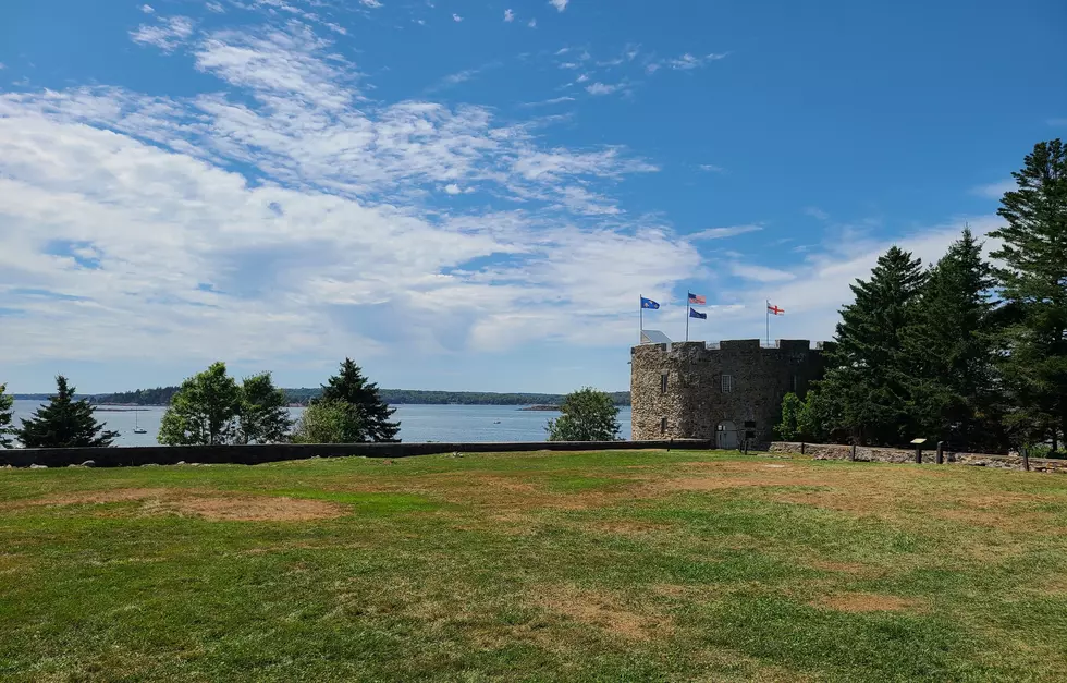 The Tale of Maine’s Beautiful And Haunted Fort William Henry