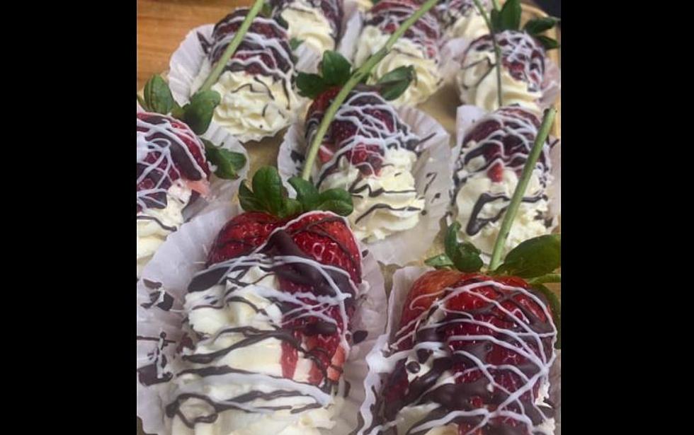 Cannoli Stuffed Strawberries Back for Mother’s Day at Lewiston Bakery
