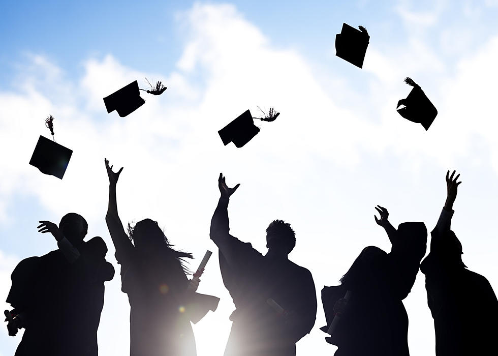 Celebrate Your 2021 Senior With a Q97.9 Grad Shout-Out