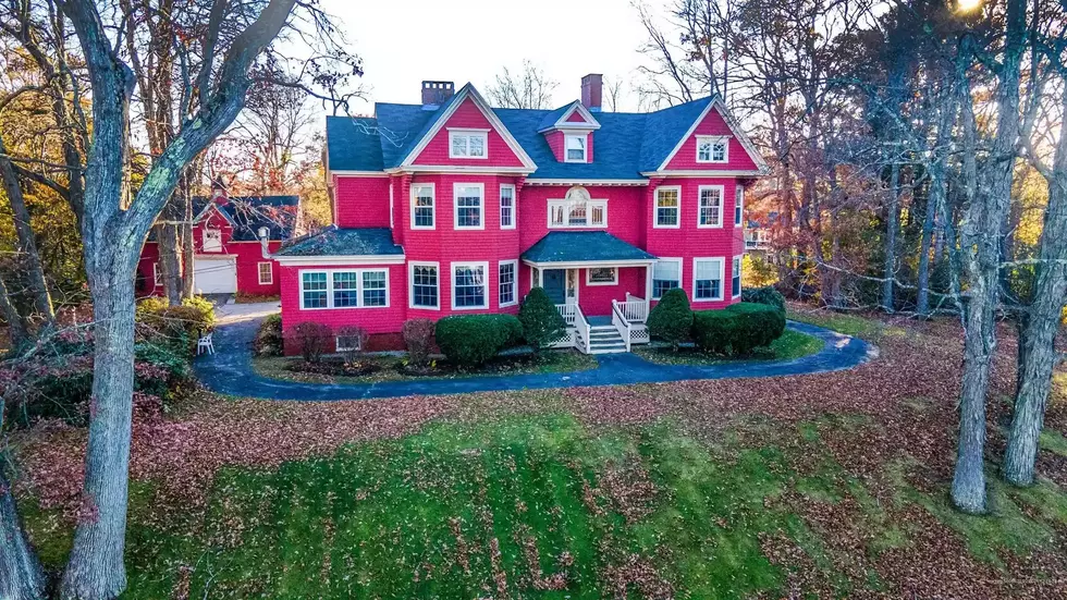 Why Does This $1.6M House for Sale in Biddeford Have 12 Bedrooms?