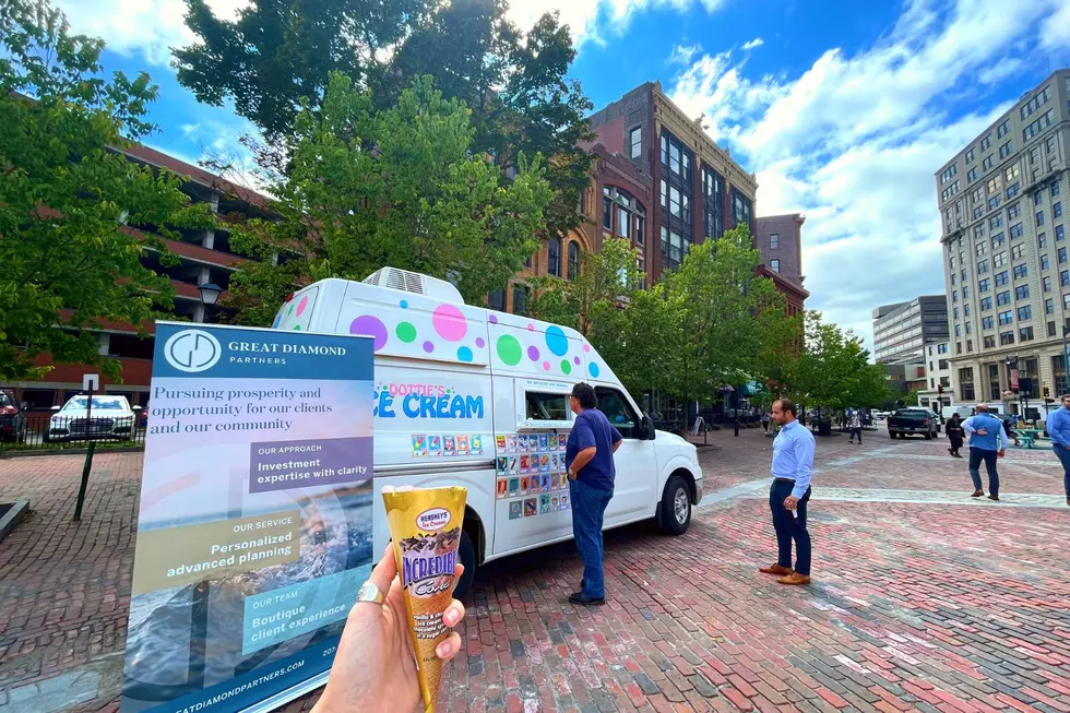 Free Ice Cream Truck in Portland, Maine Made me Feel Like a Kid