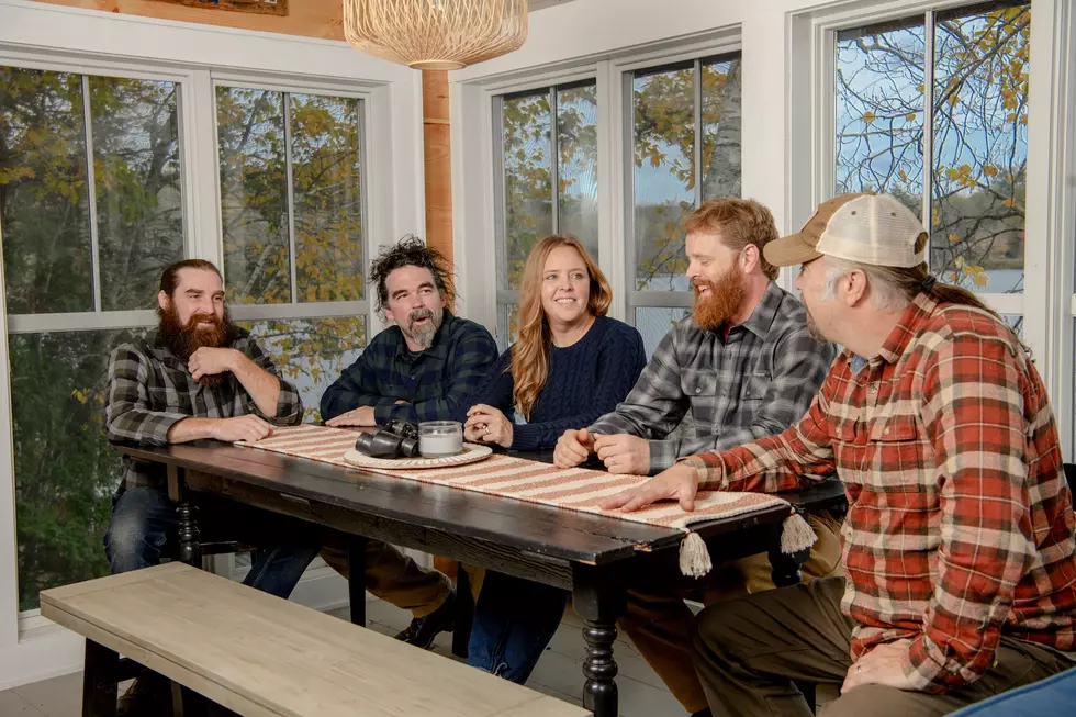 Meet the Maine Cabin Masters at Annual Naples Food Drive