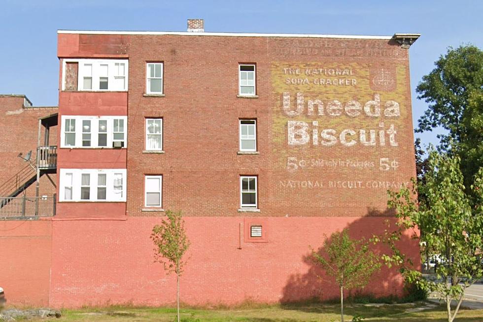 The Story Behind This Century-Old Ad on a Building in Lewiston, Maine