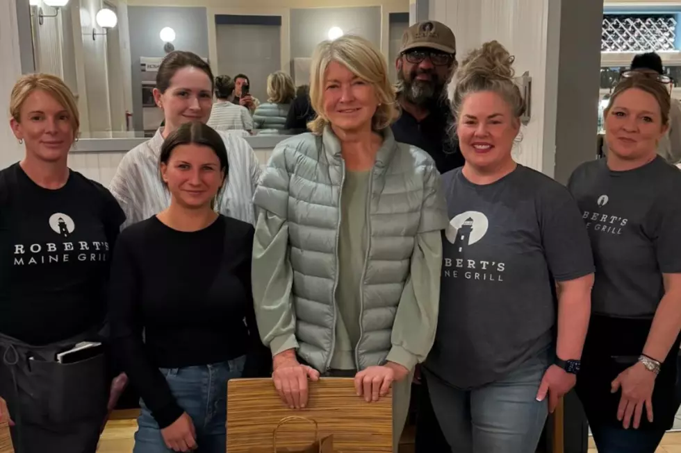 Martha Stewart Stops at 2 Seafood Restaurants During Maine Trip