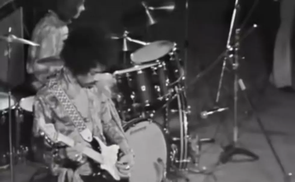 Is Jimi Hendrix The Greatest Guitarist Ever? [POLL]