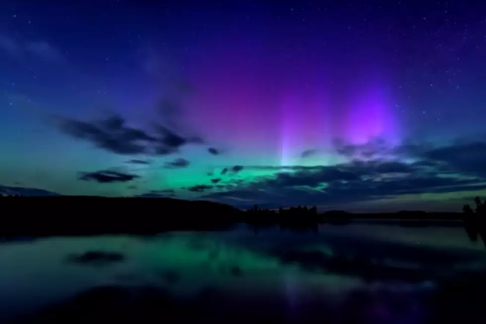 Wicked Trippy Northern Lights Over Moosehead Lake [VIDEO]