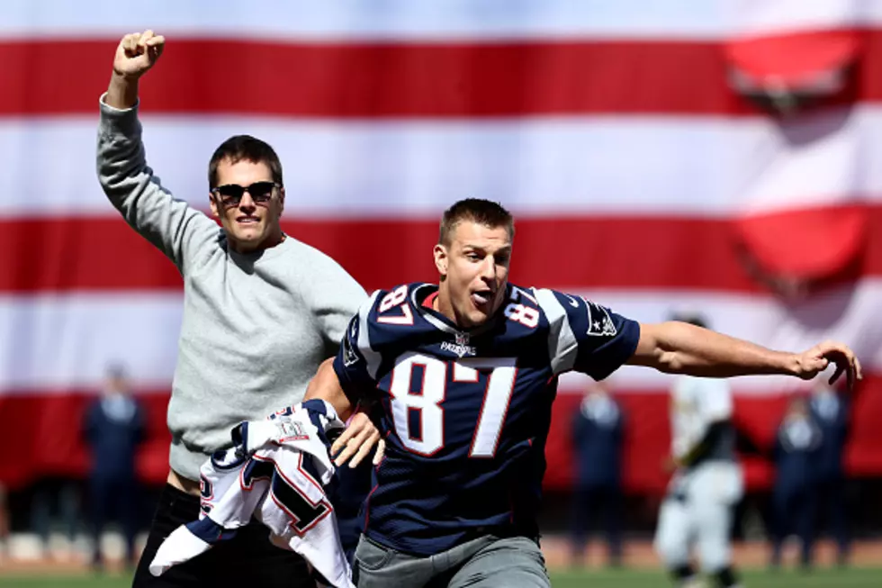 Gronk's New Gig: Carry-Out For Boston Area Stop & Shop
