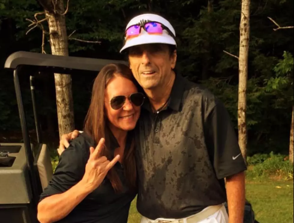 You Gotta See These Photos Of Alice Cooper Golfing In Gray