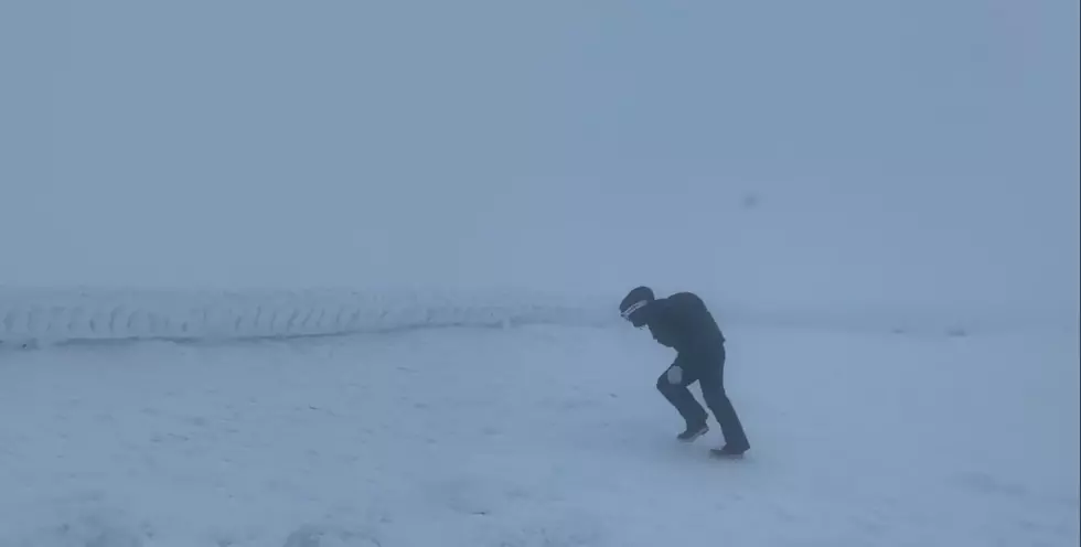 Watch What It's Like Against the 100+ MPH Wind on Mt. Washington