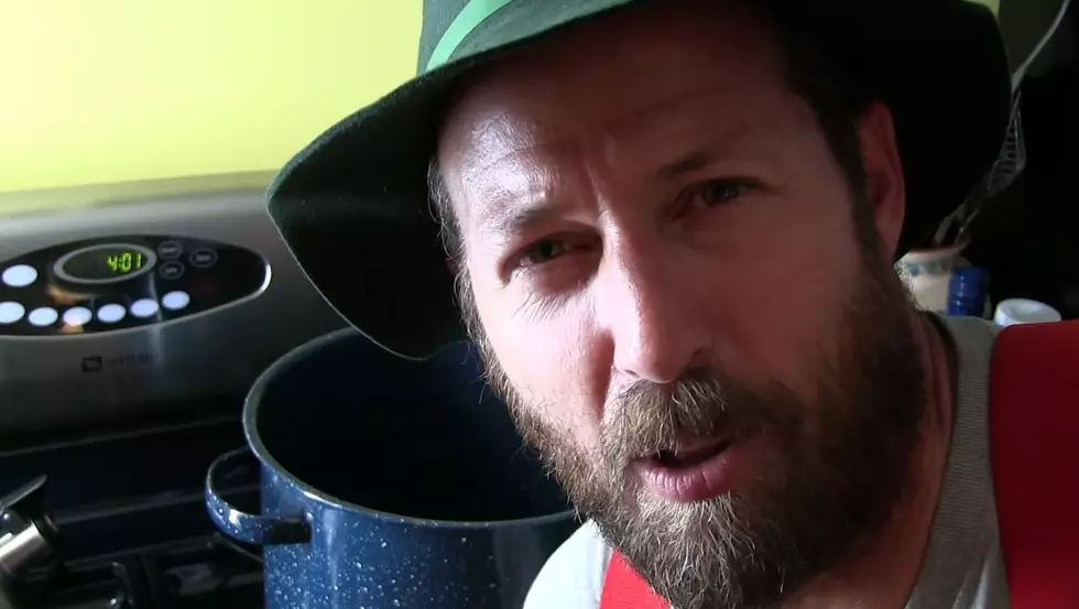 Watch Hillbilly Weatherman Share Recipe For His Holiday Hooch