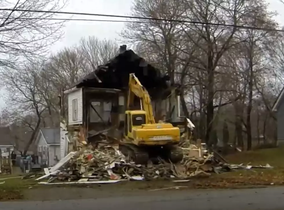 Watch This House in Maine Get Pulverized With This Wicked Cool Demolition
