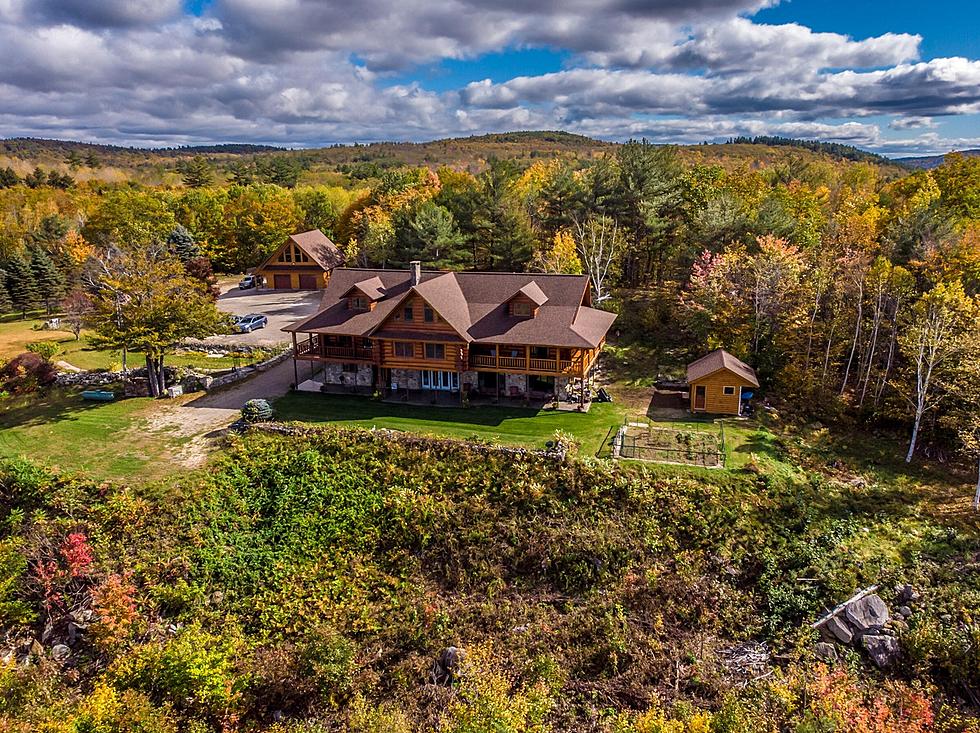 Upscale Maine Log Cabin: Priceless Views for Outdoor Enthusiasts