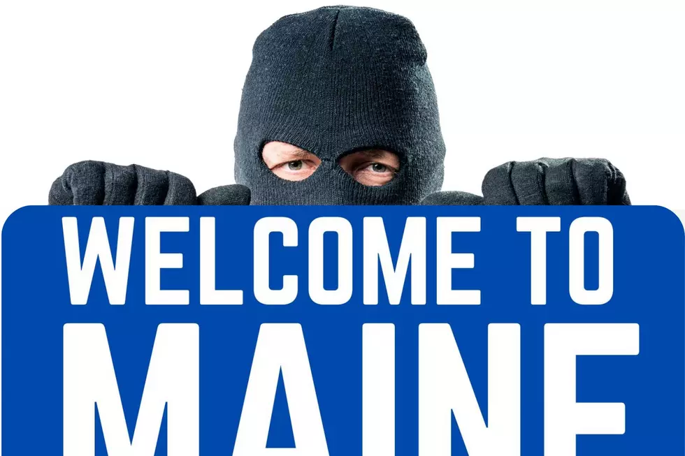 Police Searching for Hoodlums Who Stole a "Welcome to Maine" Sign