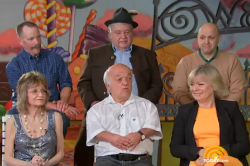 Cast of Willy Wonka’s Chocolate Factory Reunite 44 Years Later [VIDEO]
