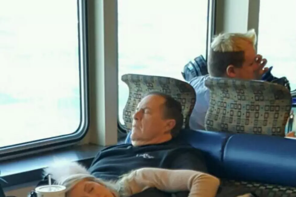 This Photo Of Bill Belichick Taking A Nap Proves That He&#8217;s Actually 100% Human