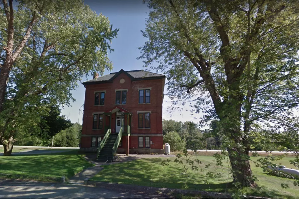 A Prison From the 1800’s In Maine Is For Sale…And Yes, The Cell Blocks Are Still In There