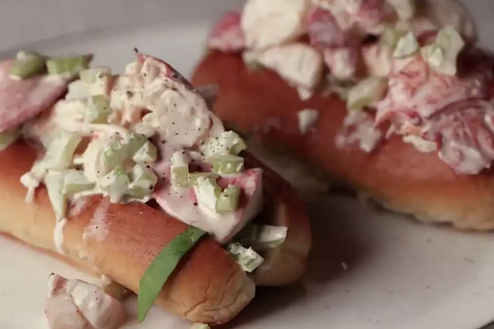 WATCH: Food & Wine Shared A Recipe For A Maine Lobster Roll And People Weren’t Having It