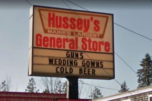 Say What? The Iconic Hussey&#8217;s General Store Sign In Maine Has Been Changed