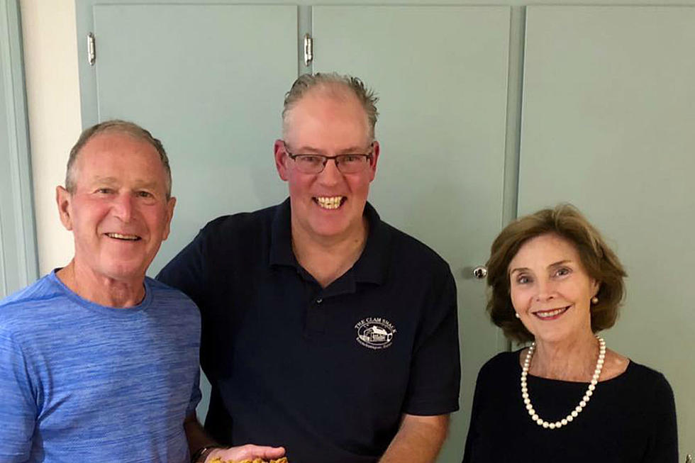 Former President George W. Bush Ordered A Special Delivery From A Maine Restaurant This Weekend
