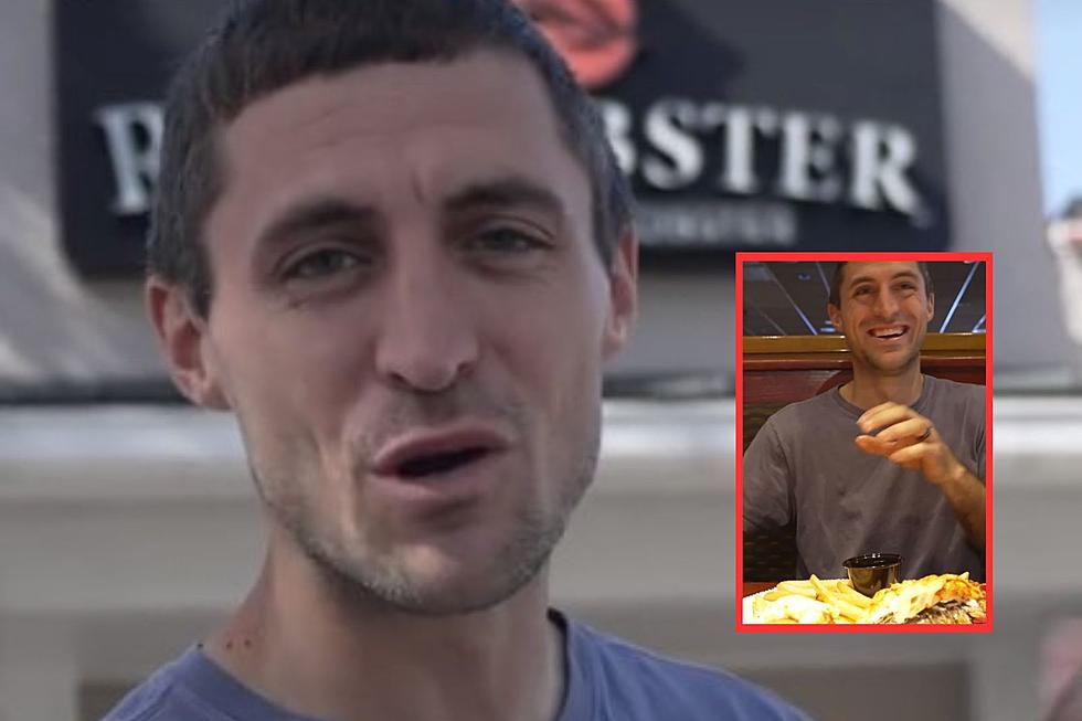 Maine Lobsterman Tries Red Lobster for First Time in Taste Test