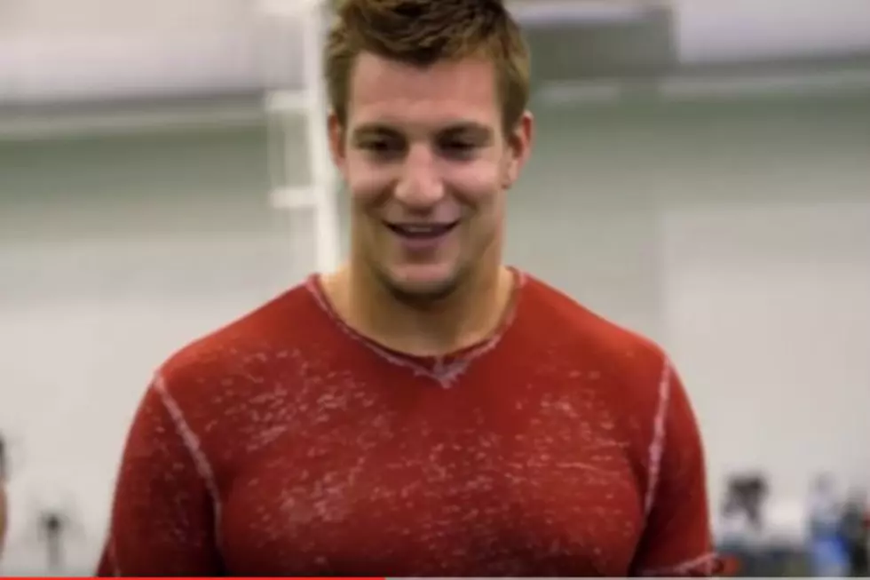 Check Out Gronk Being Blown Away By A Spectacular Magic Trick [VIDEO]