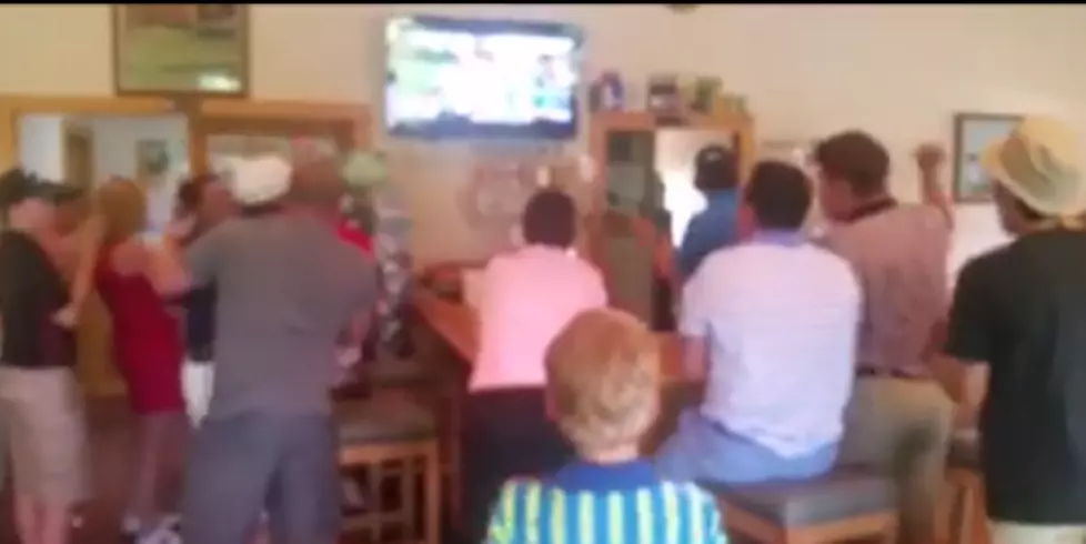 Windham Country Club’s Bar Erupts Watching Their Pro Win Golf Tournament