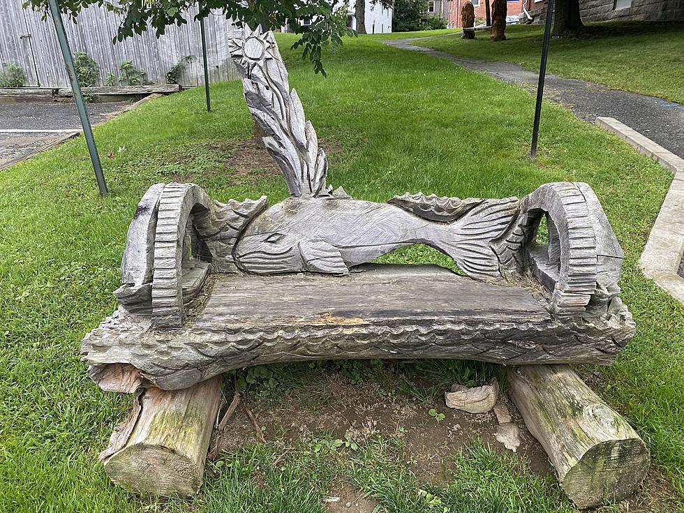 These Gorgeously Crafted Benches in Belfast, Maine, Put All Other