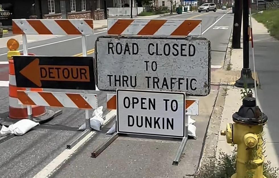 One of the Most New England Construction Signs You'll Ever See