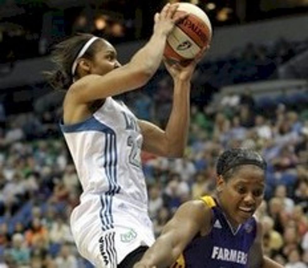 Lynx Beat Los Angeles For First Win