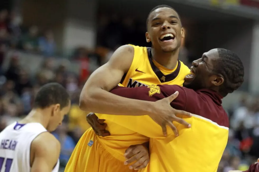 #14 Gophers Rout South Dakota State