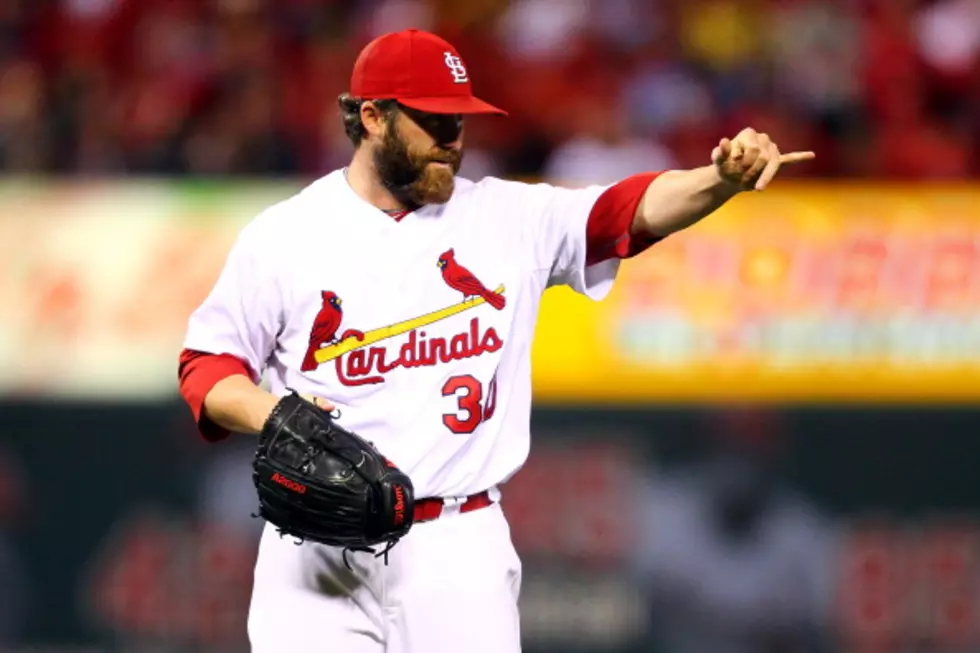Cardinals Top Giants to Take 2-1 Series lead; ALCS Rained Out