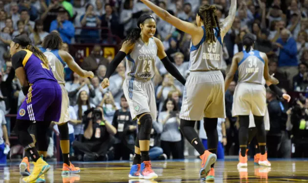 Lynx Hold On For Dramatic Win To Clinch WNBA Crown