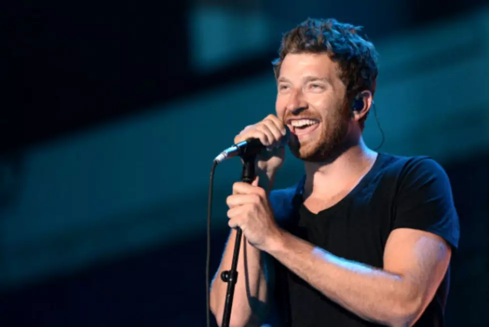 MWC Daily: Brett Eldredge Wins Twitter This Week Talking About Chewing Gum!