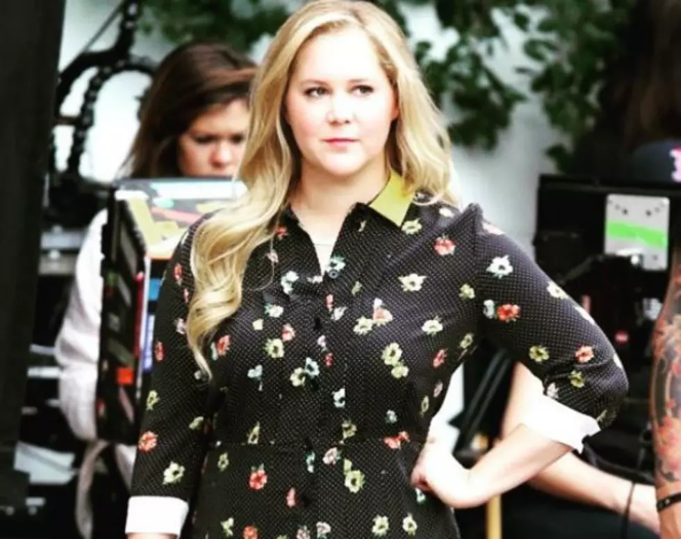 Amy Schumer Left a Monster Tip at a Boston Oyster House