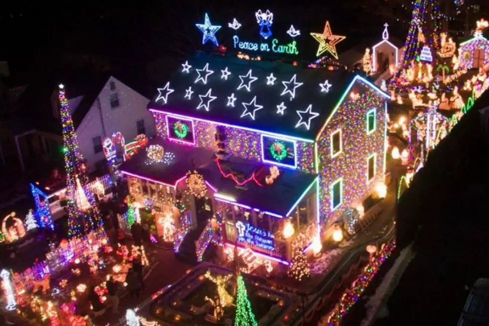 This New England Home’s Christmas Decorations is Unlike Anything You Have Seen in Your Life