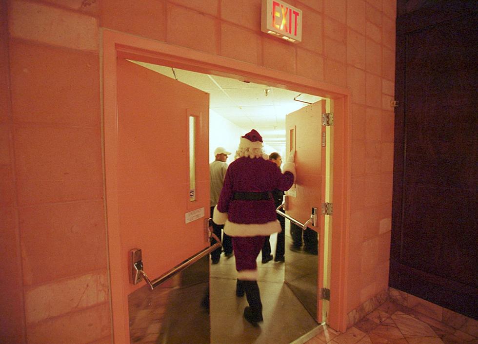Cops On The Lookout For A Bad Santa In New England