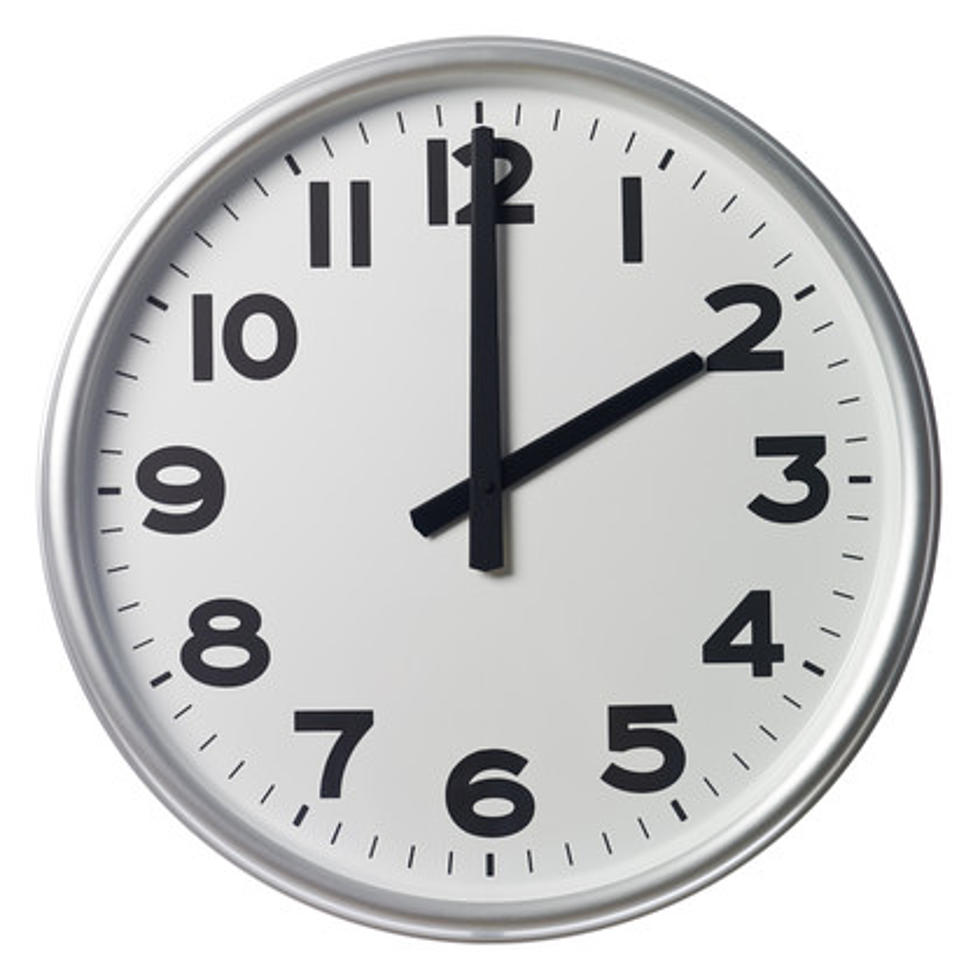 Should NH Schools Remove Analog Clocks From Classrooms?
