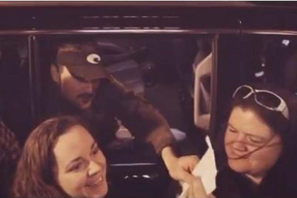 Eric Church Drove Around Boston Giving People On The Street Tickets To His Show