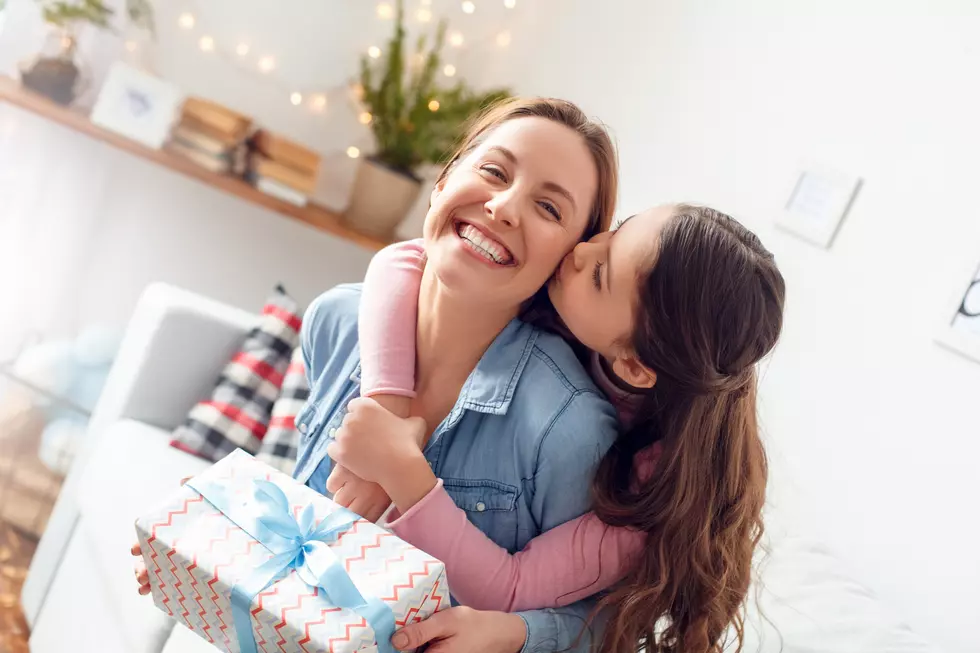 6 Ways to Involve Your Children in Mother’s Day Shopping