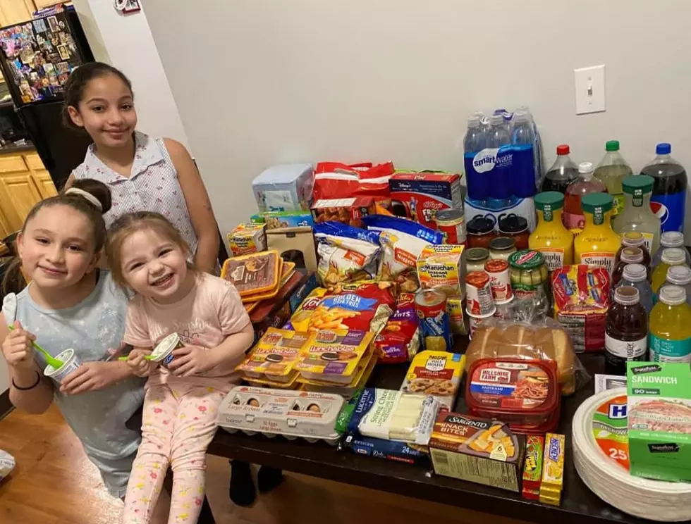 Boston Police Officer Buys Over $200 Worth of Groceries for Single Mom of Three