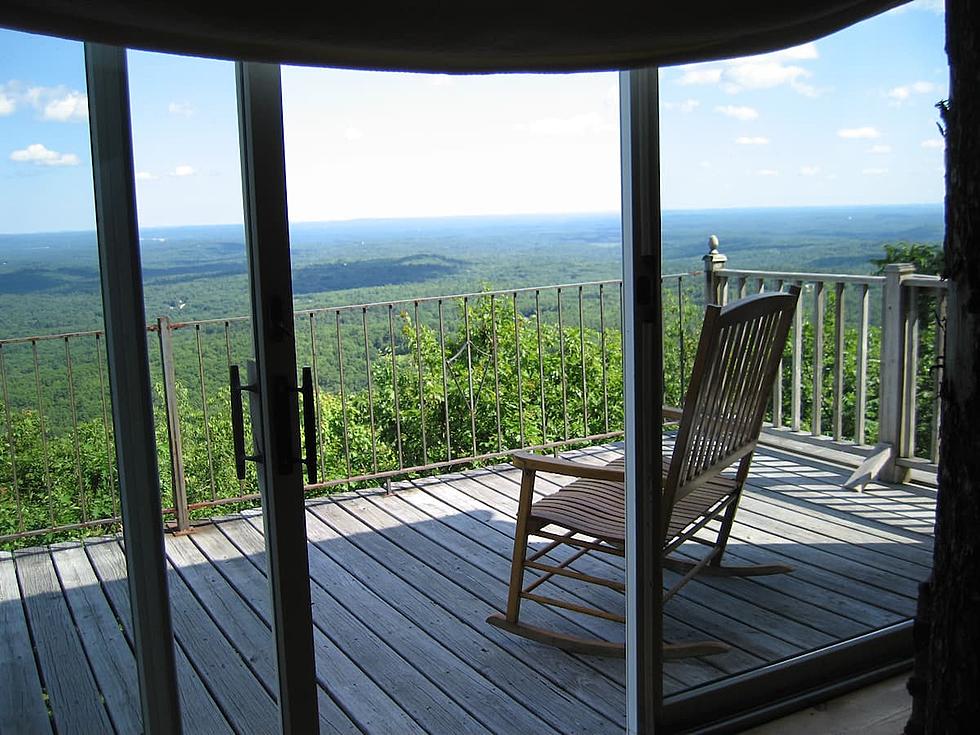 Affordable Airbnb in Goffstown, NH, Has Gorgeous Mountain Views