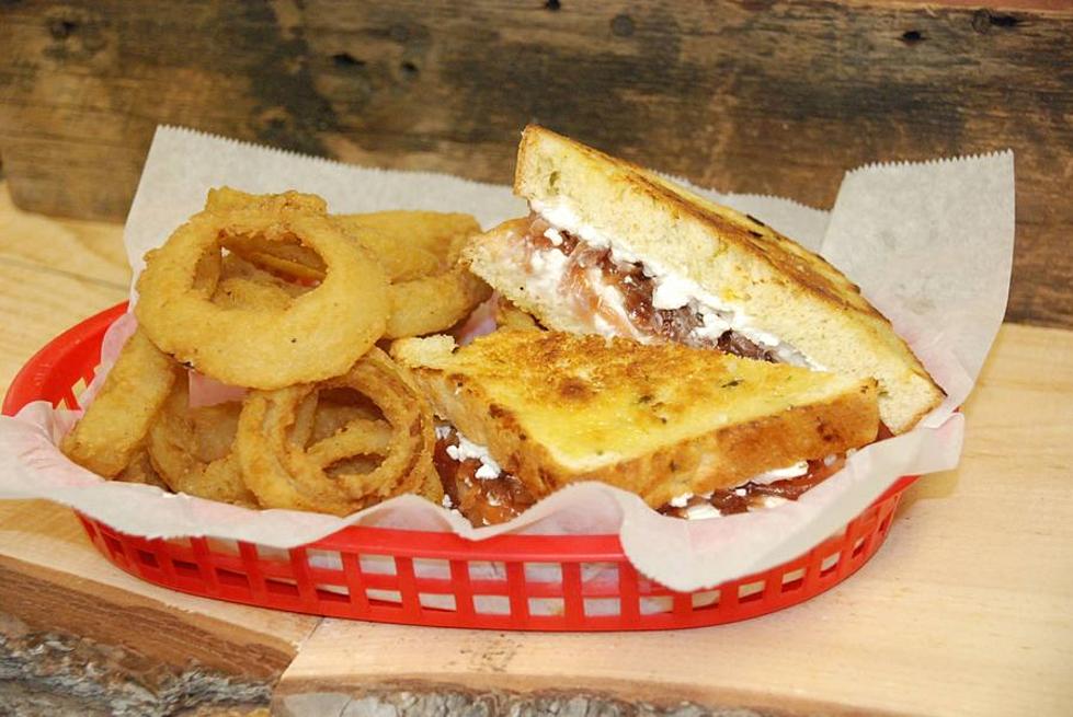 Surprise! This Burger Place Serves Best Grilled Cheese in NH