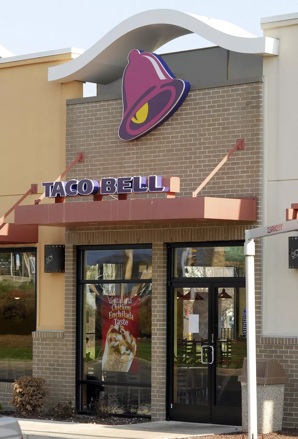 Taco Bell’s Breakfast Gets Bigger
