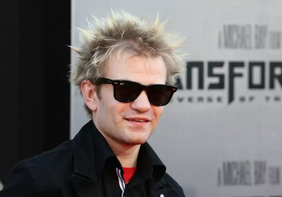 Can Deryck Whibley of Sum41 make a comeback from this?  (PHOTOS)