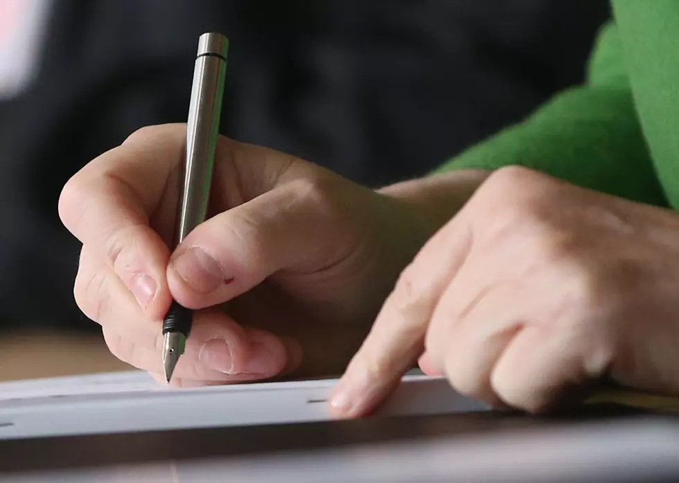 This Guy Has the Best Handwriting Ever [VIDEO]