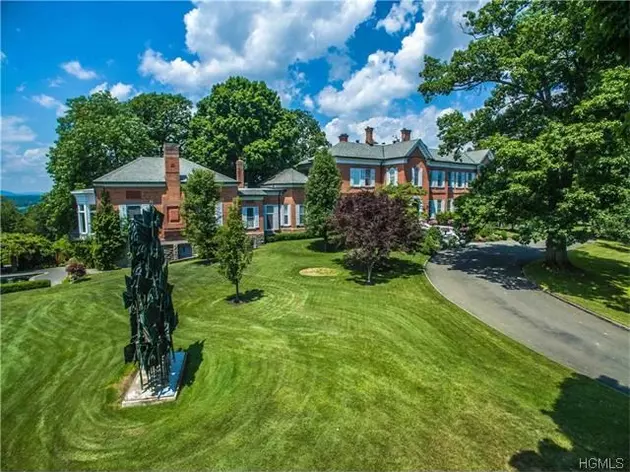 Iconic Hudson Valley Mansion For Sale