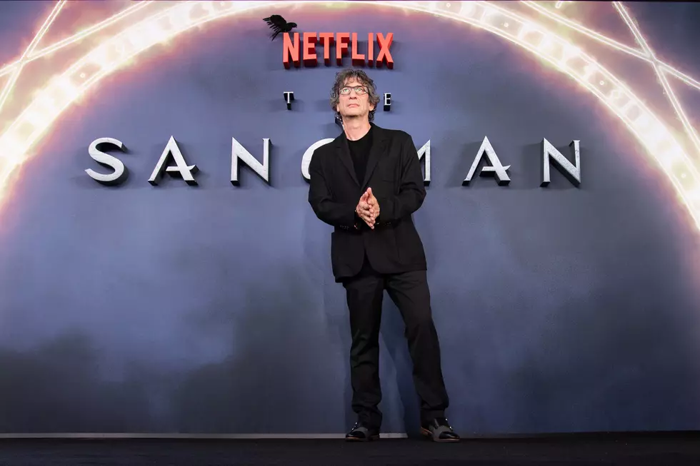 Netflix’s ‘The Sandman’ Creator Hanging Out at Ulster Cemetery