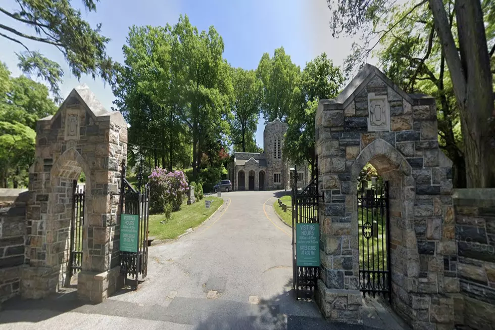 These Famous People Haunt the Sleepy Hollow Cemetery, in Tarrytown NY