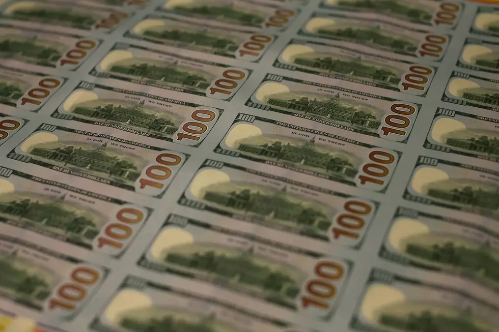 Morning DJs to Hand Out a Stack of $100 Bills to Hudson Valley