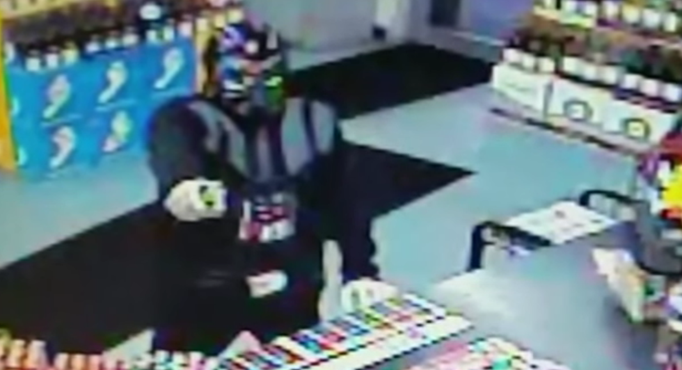 NY State Man Robs Store Dressed as Darth Vader